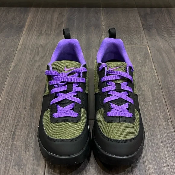 Nike Takos Low LE ACG Hiking Trail Shoes Sneakers new 377811 305 Mens Size 9